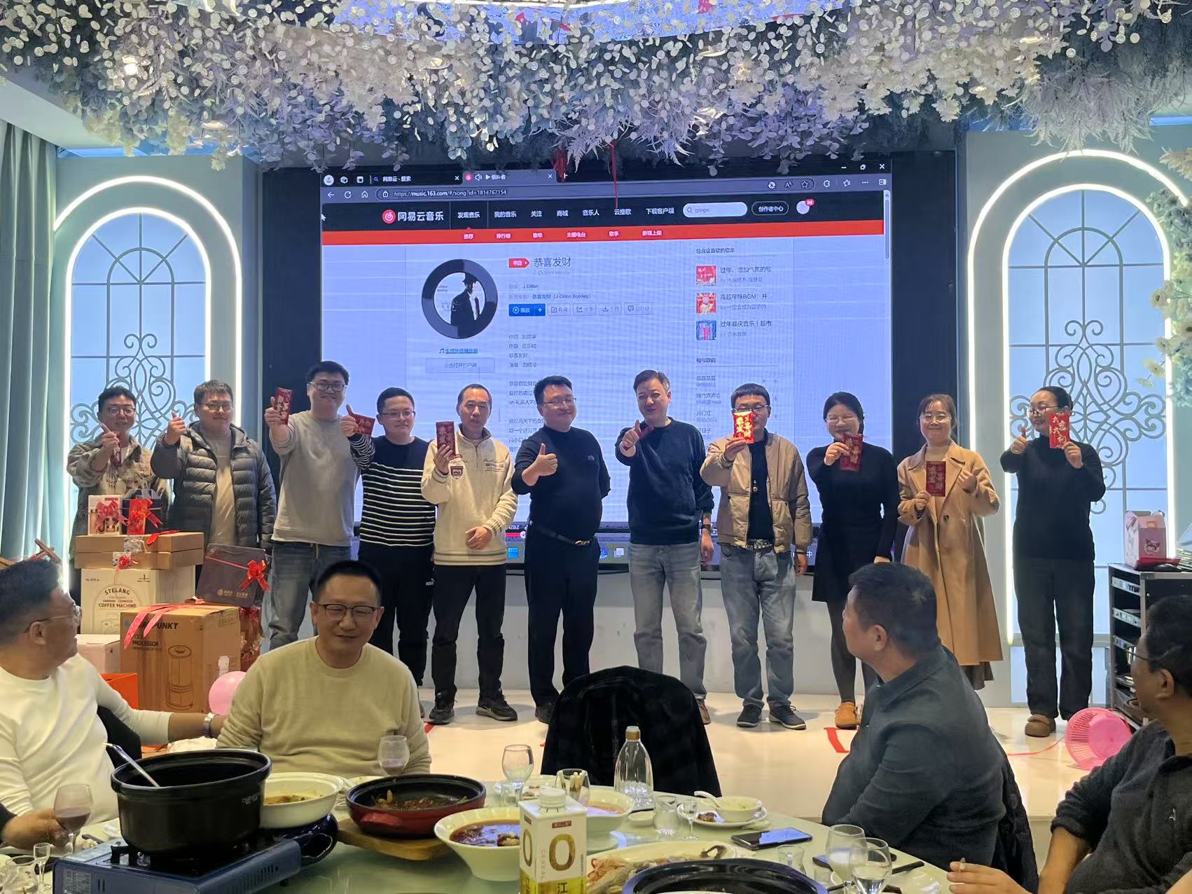 70fce908a76f4295f11f96d7a4e2d2b